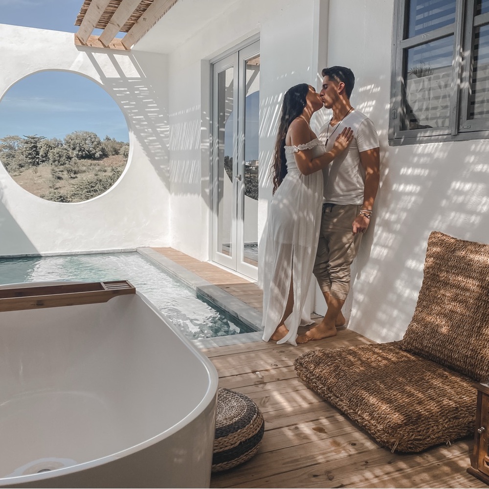 Meet your Posher, Zoelys